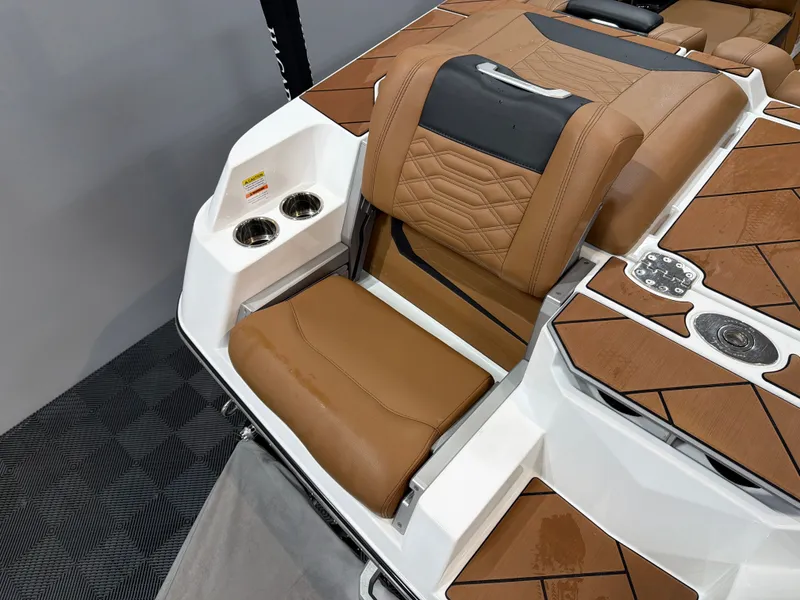 Slide: The Image of Malibu 26 LSV 2025 - 8