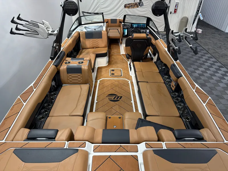 Slide: The Image of Malibu 26 LSV 2025 - 9
