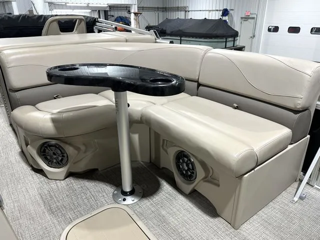 Slide: The Image of Tahoe GRAND ISLAND 2021 - 17