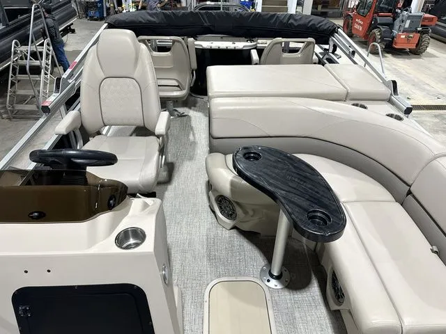 Slide: The Image of Tahoe GRAND ISLAND 2021 - 19