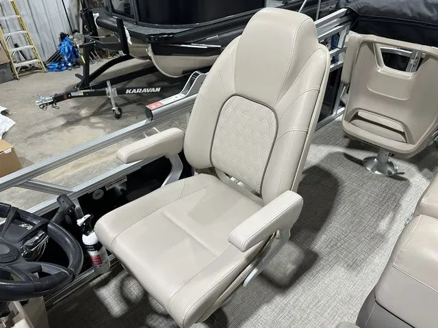 Slide: The Image of Tahoe GRAND ISLAND 2021 - 23