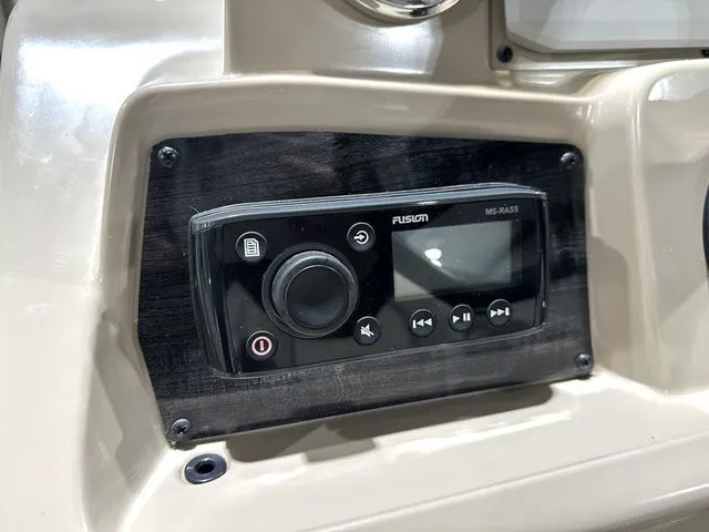 Slide: The Image of Tahoe GRAND ISLAND 2021 - 25