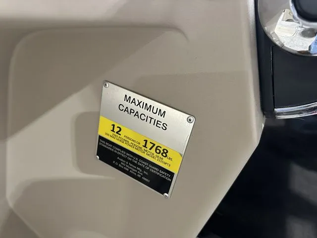 Slide: The Image of Tahoe GRAND ISLAND 2021 - 29