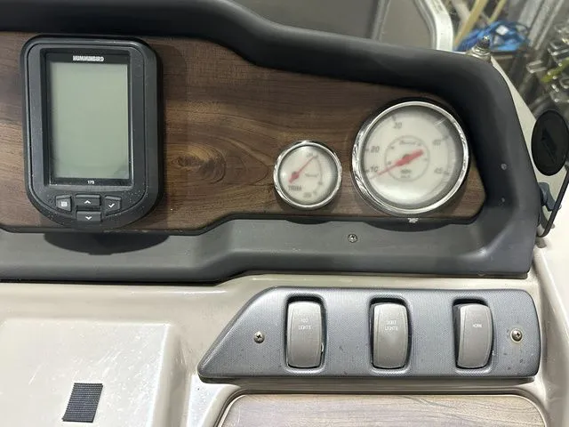 Slide: The Image of Premier 220 SunSation 2013 - 24