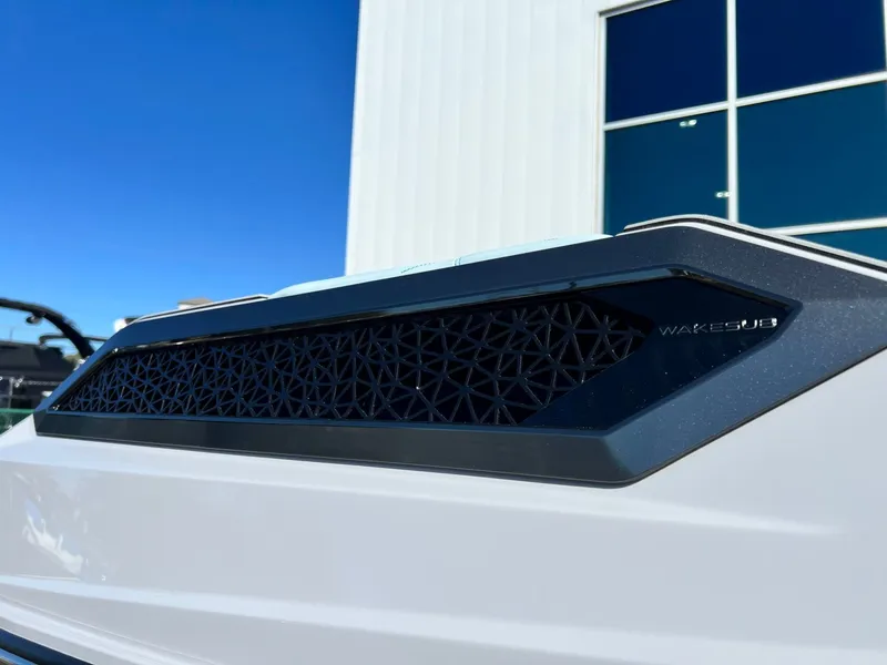 Slide: The Image of Nautique Super Air Nautique G23 Paragon 2026 - 12