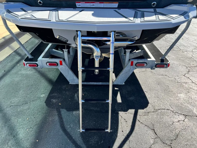 Slide: The Image of Nautique Super Air Nautique G23 Paragon 2026 - 14