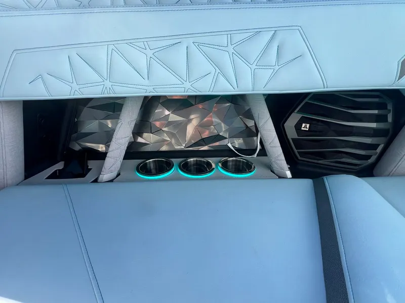 Slide: The Image of Nautique Super Air Nautique G23 Paragon 2026 - 28