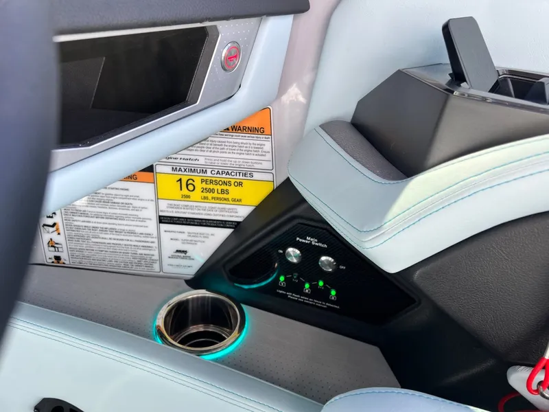 Slide: The Image of Nautique Super Air Nautique G23 Paragon 2026 - 37