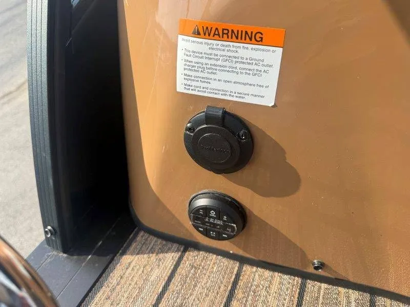 Slide: The Image of Harris Solstice 230 SLDH 2026 - 23