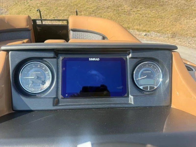 Slide: The Image of Harris Solstice 230 SLDH 2026 - 26