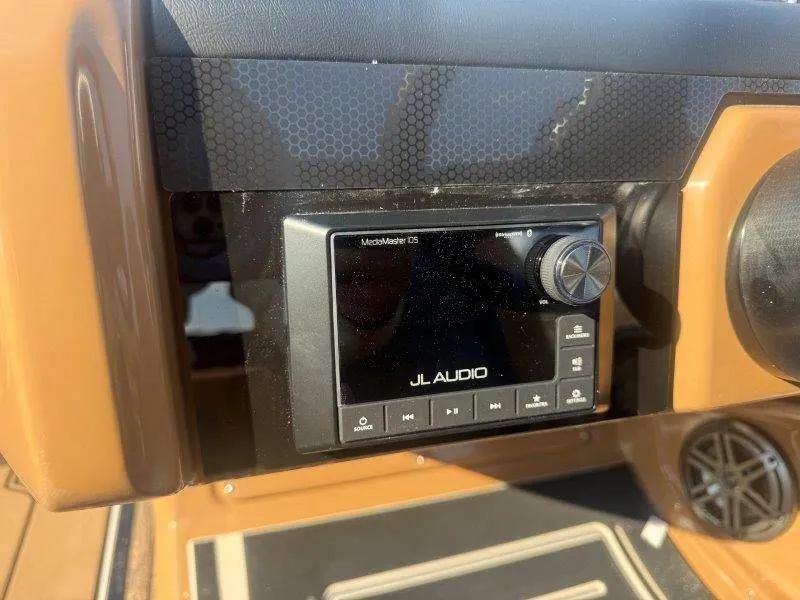 Slide: The Image of Harris Solstice 230 SLDH 2026 - 35