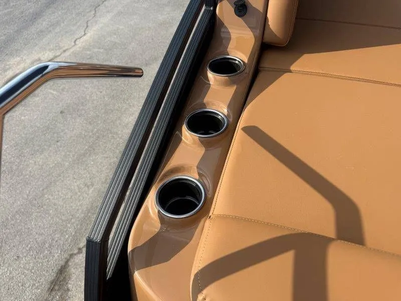 Slide: The Image of Harris Solstice 230 SLDH 2026 - 43