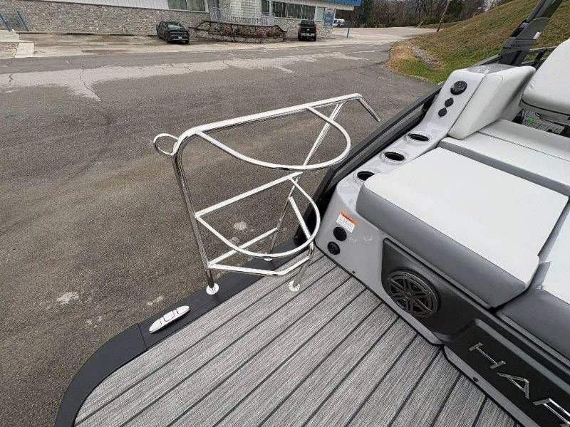 Slide: The Image of Harris Solstice 250 SLDH 2026 - 17