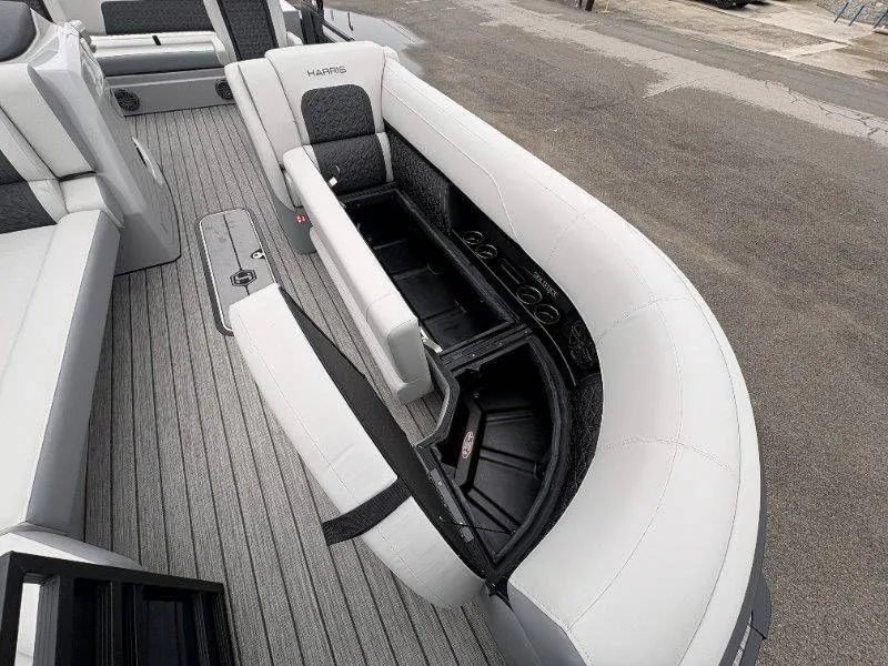 Slide: The Image of Harris Solstice 250 SLDH 2026 - 27