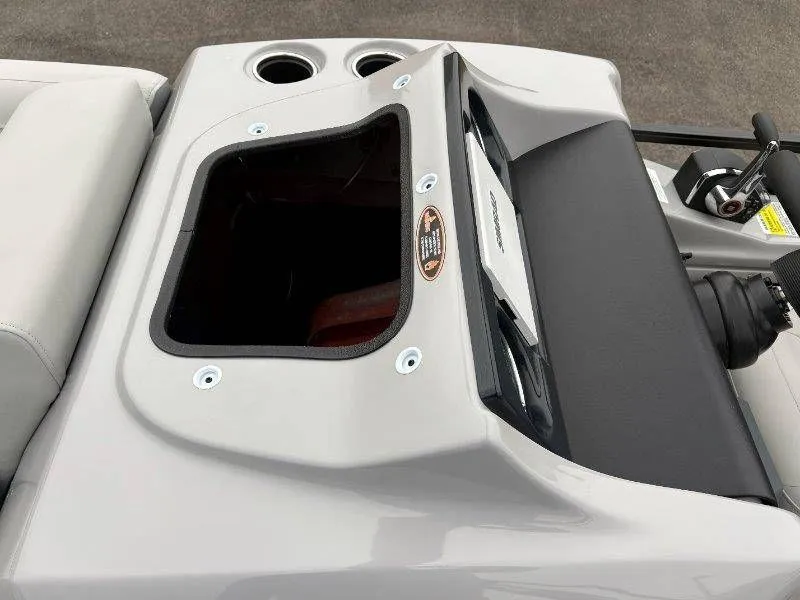 Slide: The Image of Harris Solstice 250 SLDH 2026 - 34