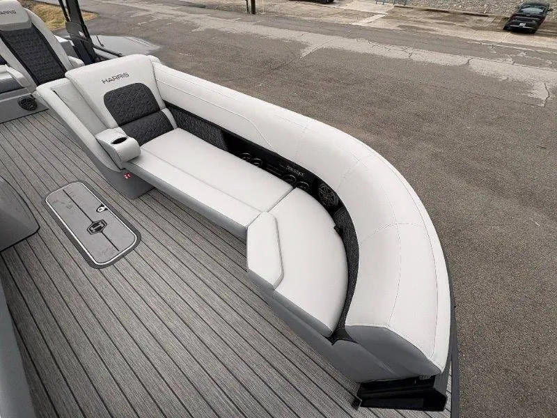 Slide: The Image of Harris Solstice 250 SLDH 2026 - 40