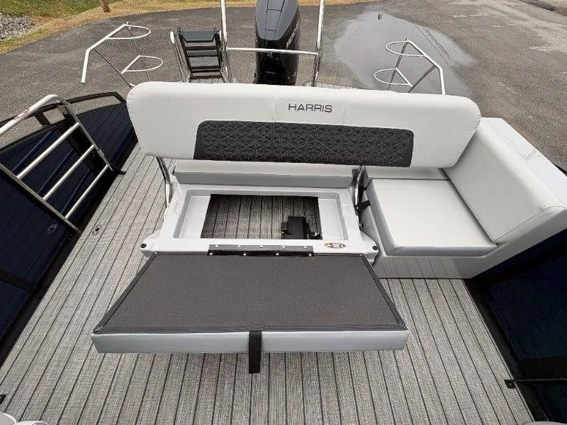 Slide: The Image of Harris Solstice 250 SLDH 2026 - 55