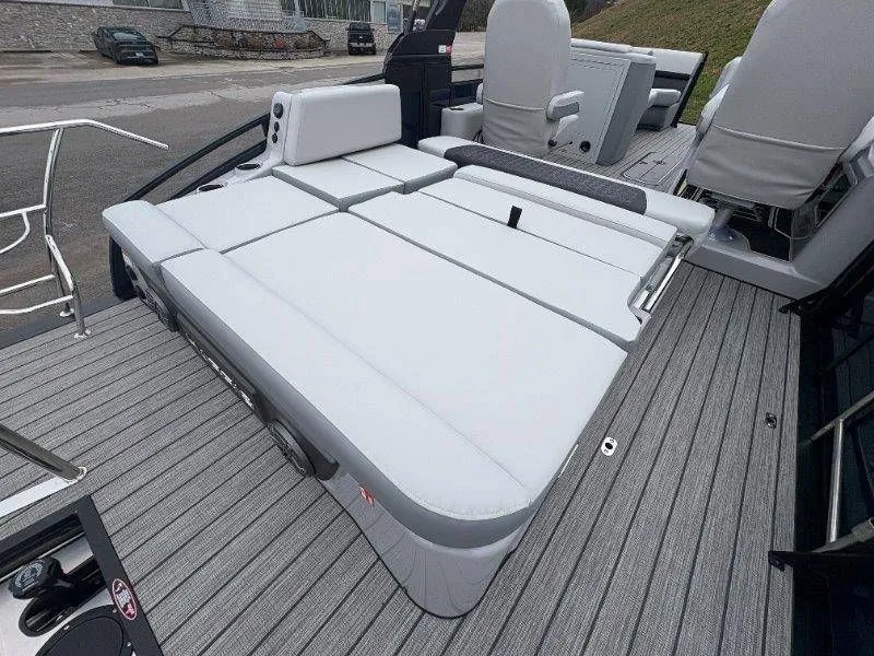 Slide: The Image of Harris Solstice 250 SLDH 2026 - 72