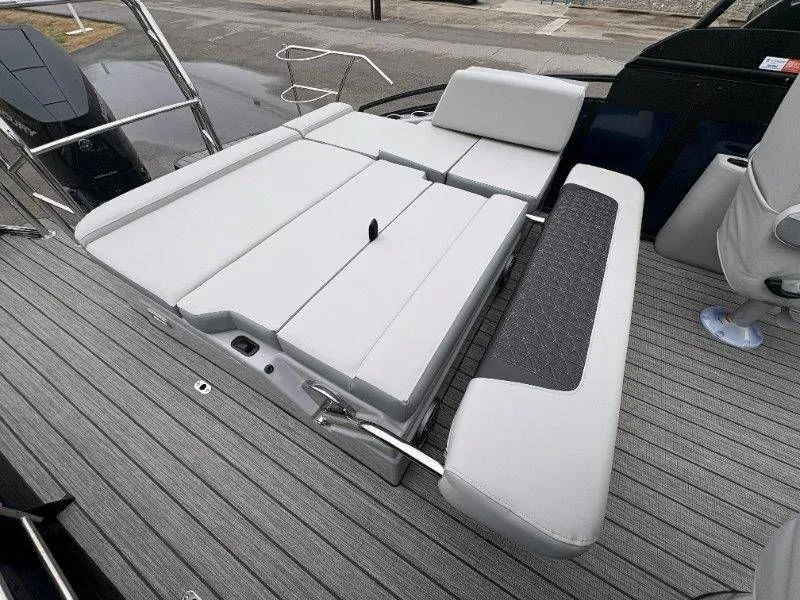 Slide: The Image of Harris Solstice 250 SLDH 2026 - 75