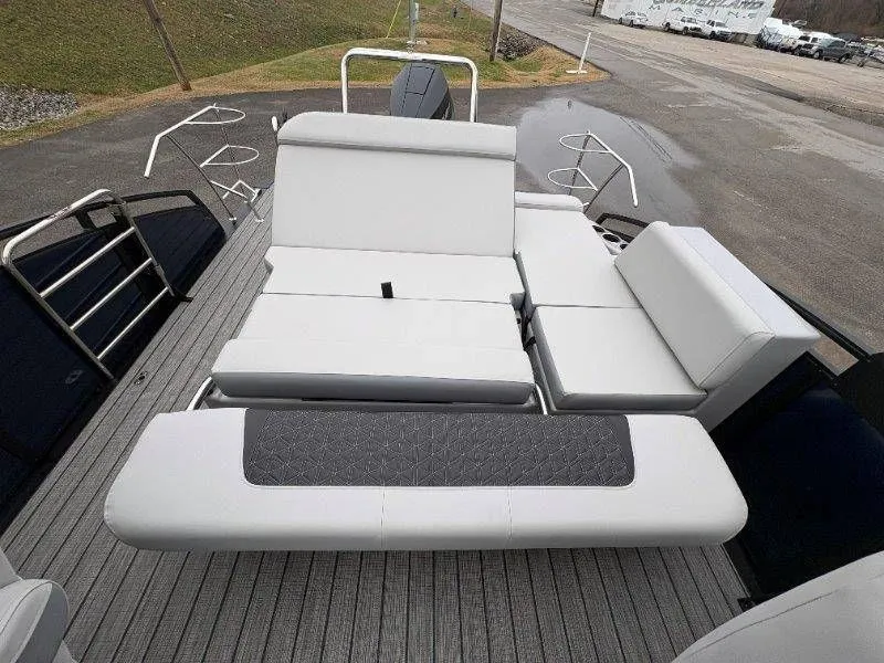 Slide: The Image of Harris Solstice 250 SLDH 2026 - 78