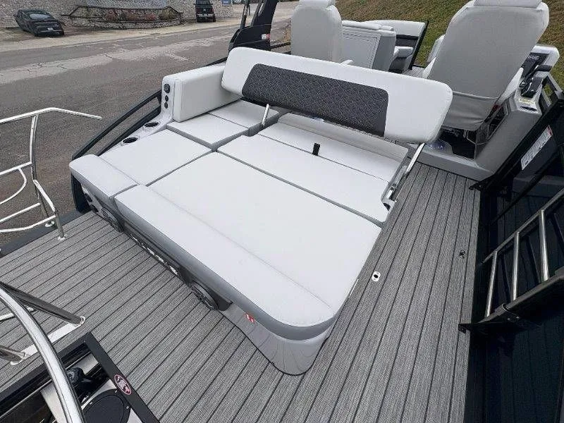 Slide: The Image of Harris Solstice 250 SLDH 2026 - 89