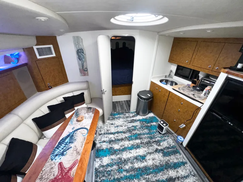 Slide: The Image of Cruisers 3870 Esprit 1998 - 11