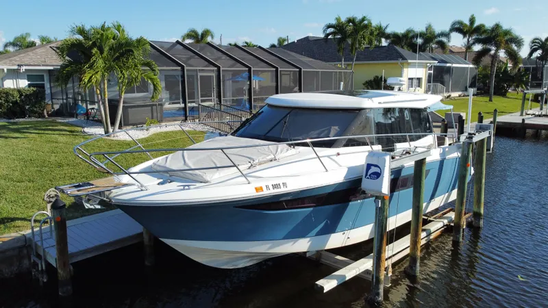 Slide: The Image of Jeanneau NC 11 2014 - 2