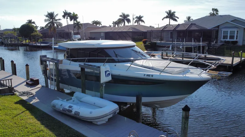 Slide: The Image of Jeanneau NC 11 2014 - 4