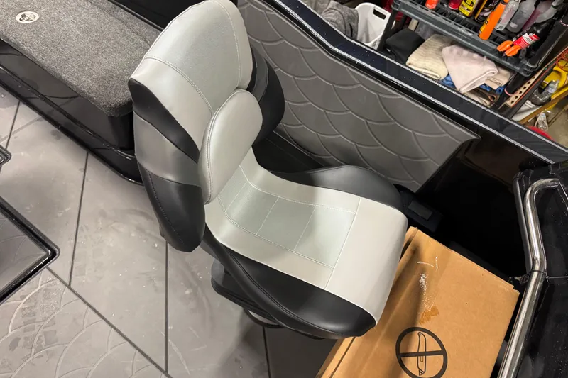Slide: The Image of Gray and black seat in a 2026 Nitro ZV21 Pro boat interior. - 8