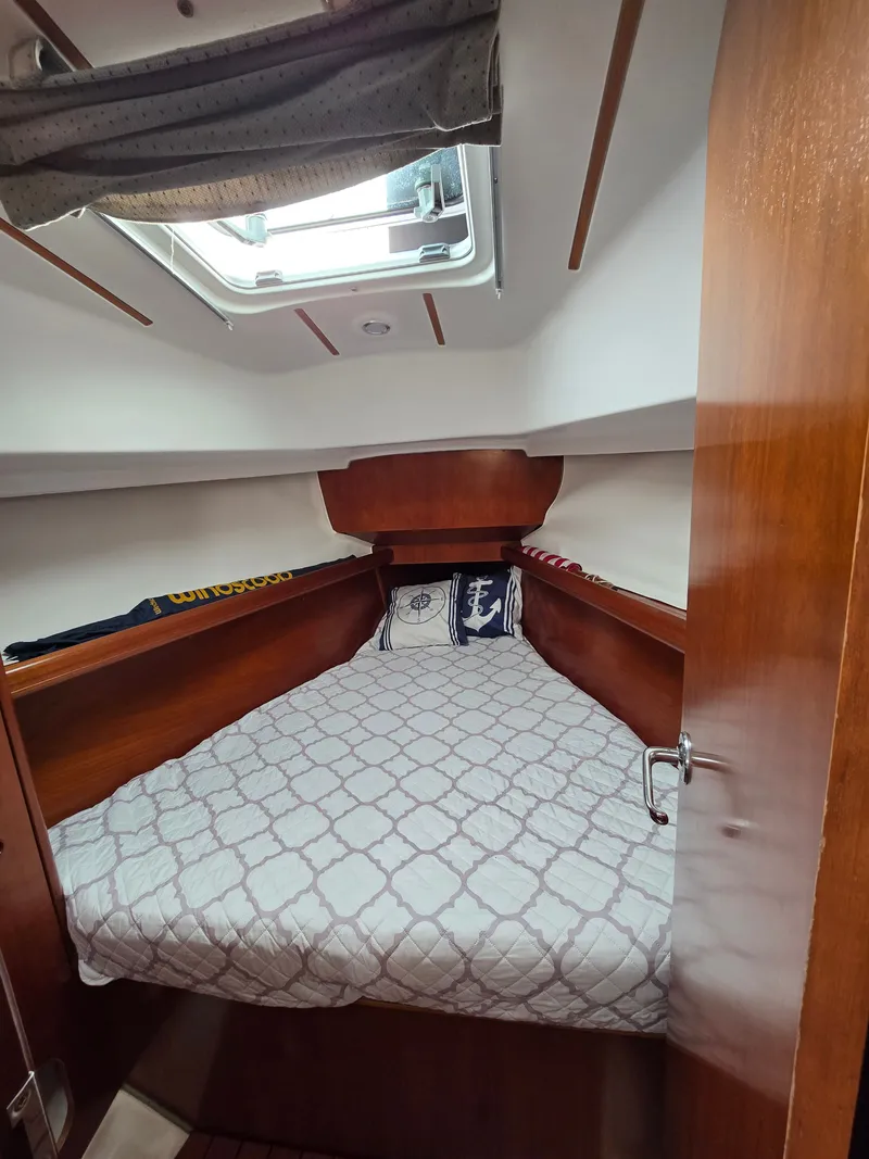 Slide: The Image of Beneteau Oceanis 36 CC 2001 - 28