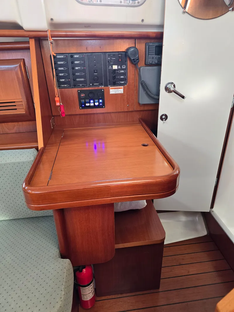 Slide: The Image of Beneteau Oceanis 36 CC 2001 - 31