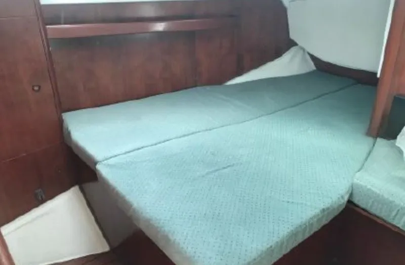 Slide: The Image of Beneteau Oceanis 36 CC 2001 - 39