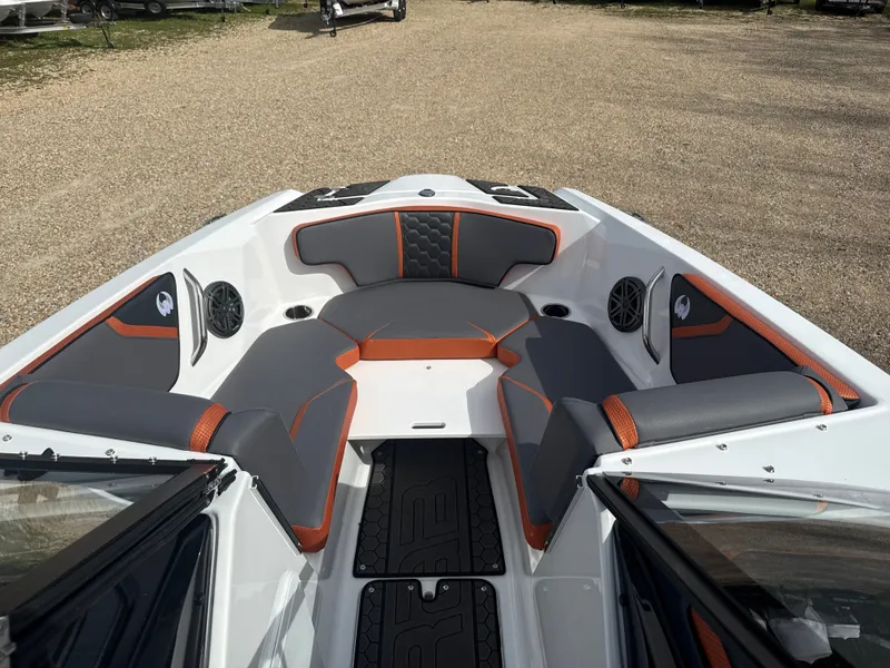 Slide: The Image of Scarab 215 LX Wake 2026 - 10