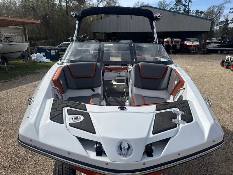 Slide: The Image of Scarab 215 LX Wake 2026 - 9