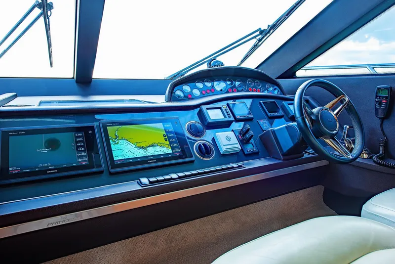 Slide: The Image of Princess Flybridge 2016 - 15