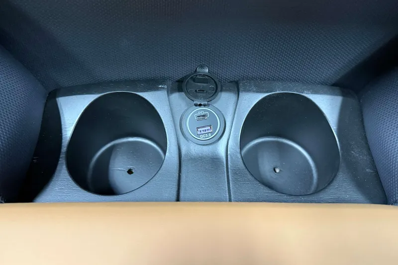 Slide: The Image of Cup holders and USB port in 2026 Sylvan L3 CLZ DH interior. - 4