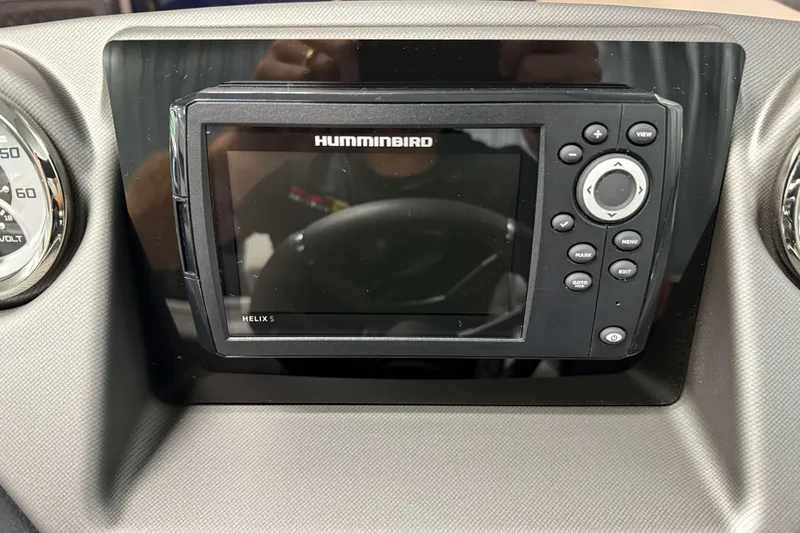 Slide: The Image of Dashboard of 2026 Sylvan L3 CLZ DH with Humminbird Helix 5 fish finder. - 13