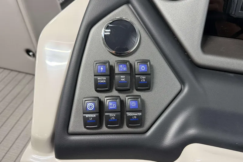 Slide: The Image of Control panel of 2026 Sylvan L3 CLZ DH Platinum with various function buttons. - 15