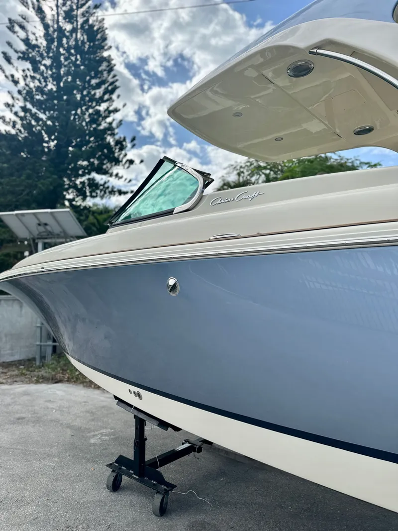 Slide: The Image of Chris-Craft Launch 31 GT 2026 - 13