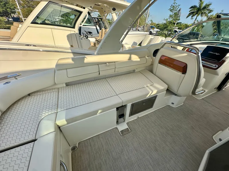 Slide: The Image of Chris-Craft Launch 31 GT 2026 - 6