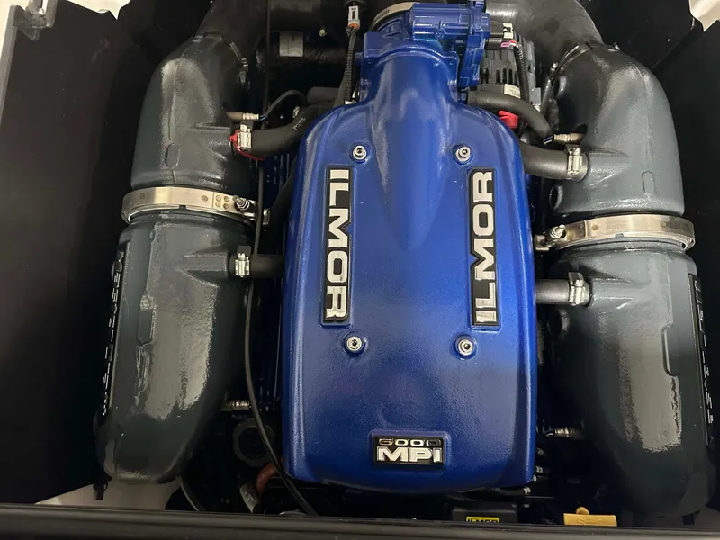 Slide: The Image of MasterCraft X20 2017 - 24