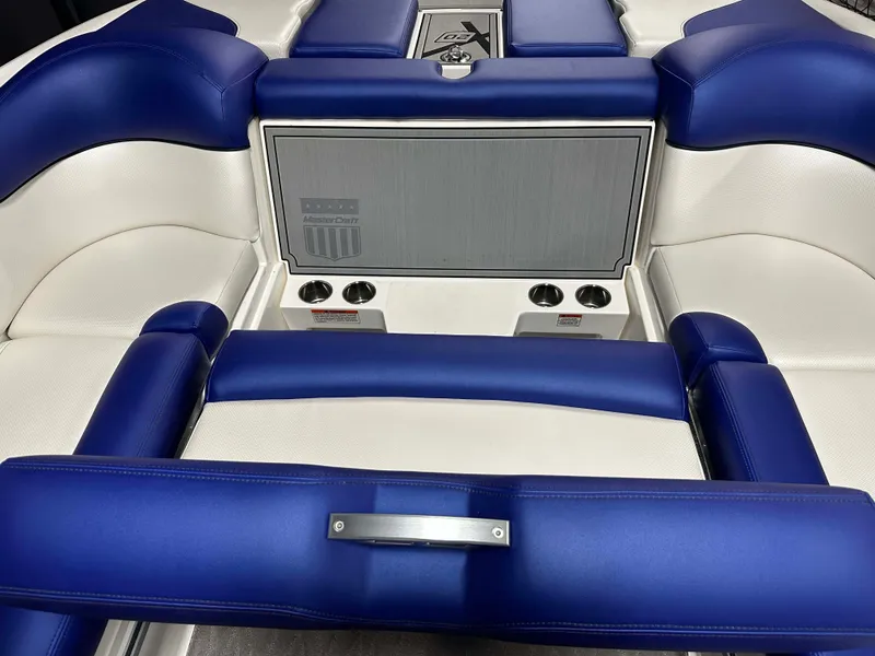 Slide: The Image of MasterCraft X20 2017 - 33