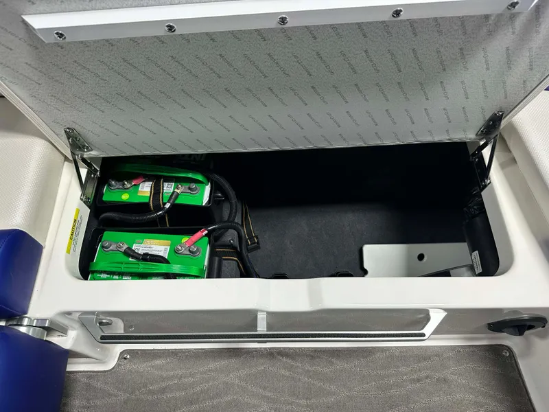 Slide: The Image of MasterCraft X20 2017 - 37