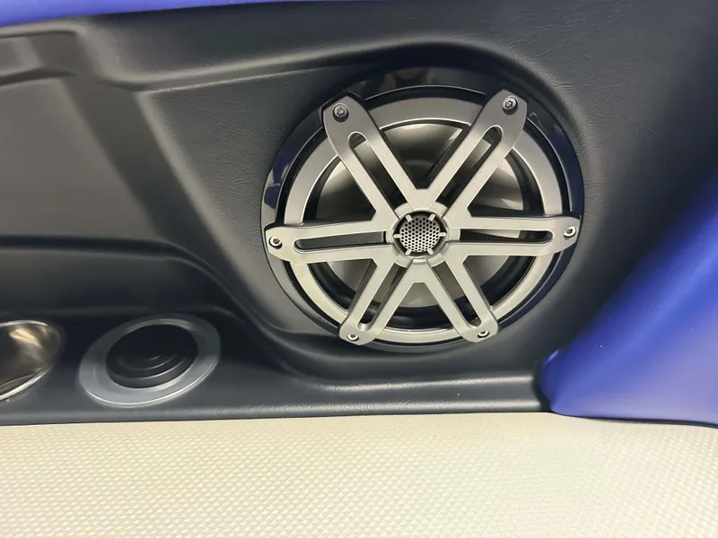 Slide: The Image of MasterCraft X20 2017 - 41