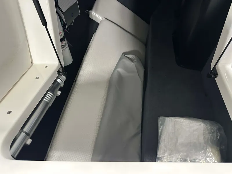 Slide: The Image of MasterCraft X20 2017 - 43