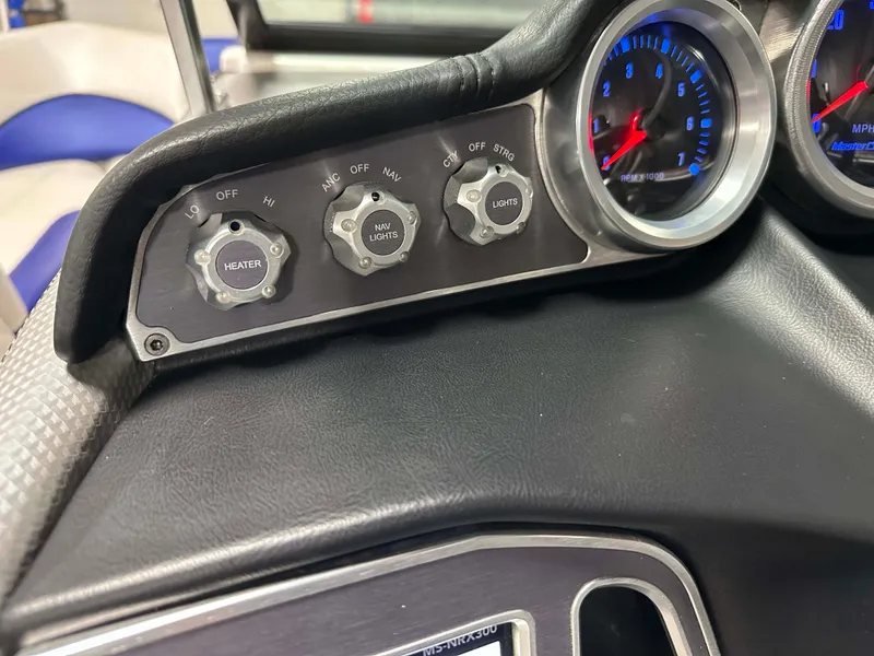 Slide: The Image of MasterCraft X20 2017 - 57