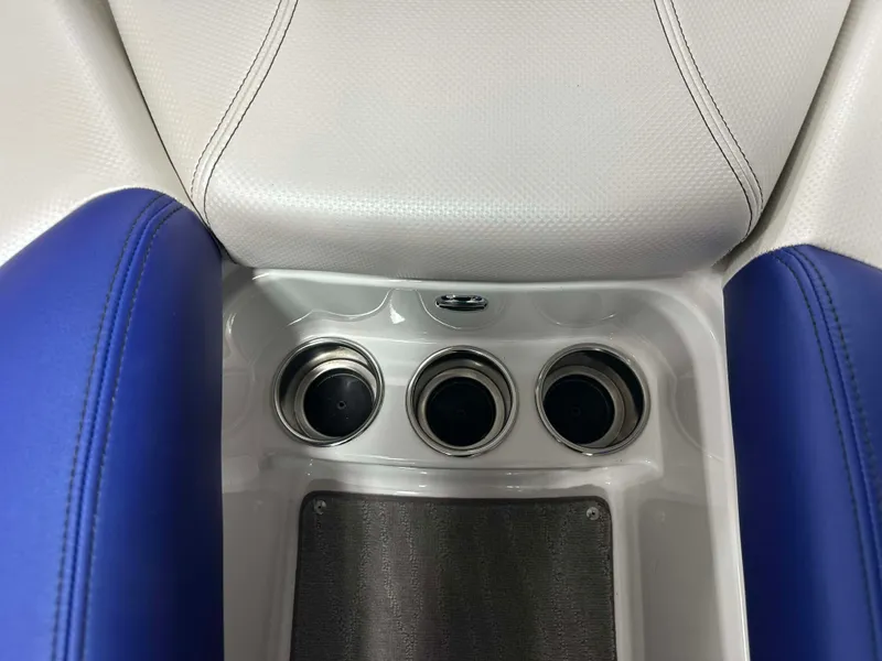 Slide: The Image of MasterCraft X20 2017 - 68