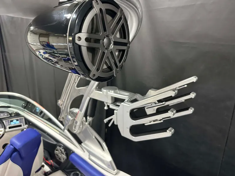 Slide: The Image of MasterCraft X20 2017 - 73