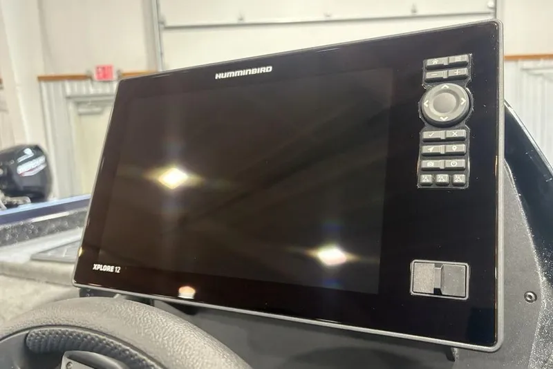 Slide: The Image of Humminbird Xplore 12 display on 2026 Skeeter ZXE20 boat dashboard. - 19