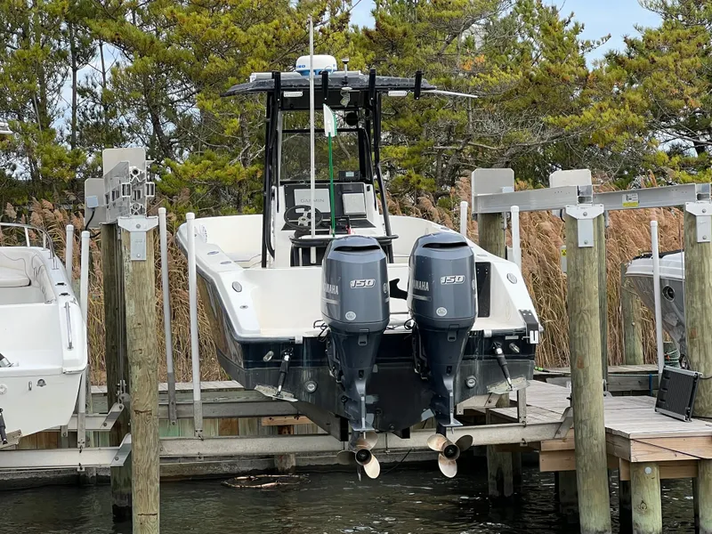 The Image of Mako 232 Center Console 2001 - 0